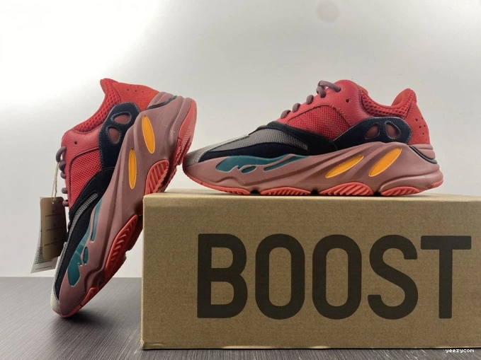 700 HQ6979 Yeezy Hi-Res Adidas Boost Red 0910